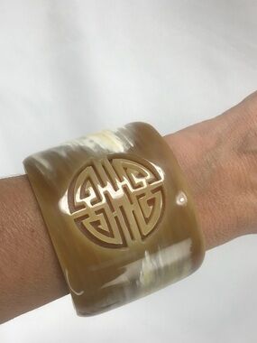 Horn ‘Double Happiness’ Wide Cuff Bangle Bracelet with Cutout Medallion